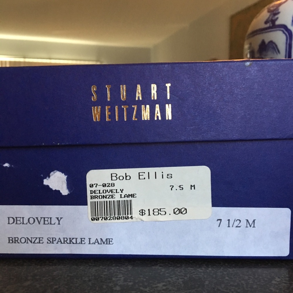 Barely Used Size 7 1/2 Stuart Weitzman Shoes. - image 2